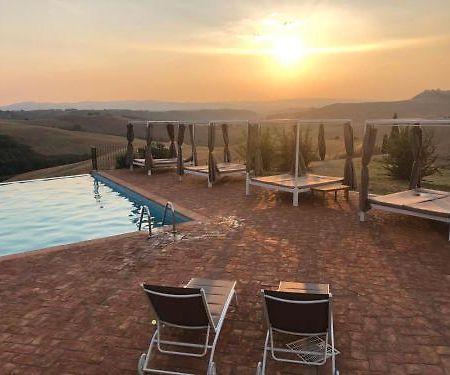 Agrihotel Il Palagetto Volterra Bagian luar foto