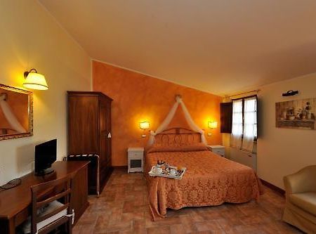 Agrihotel Il Palagetto Volterra Bagian luar foto